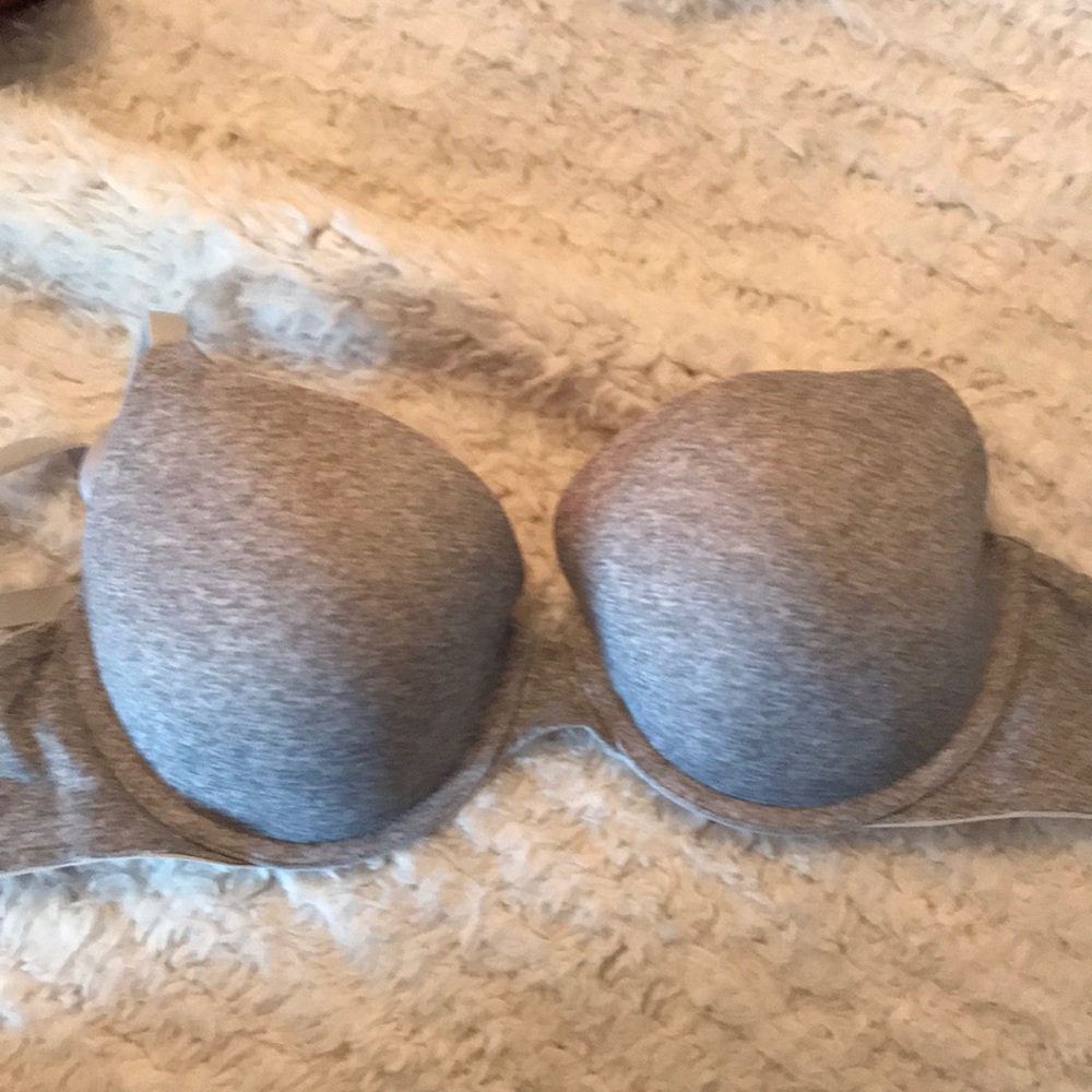 Pink 32DD bra